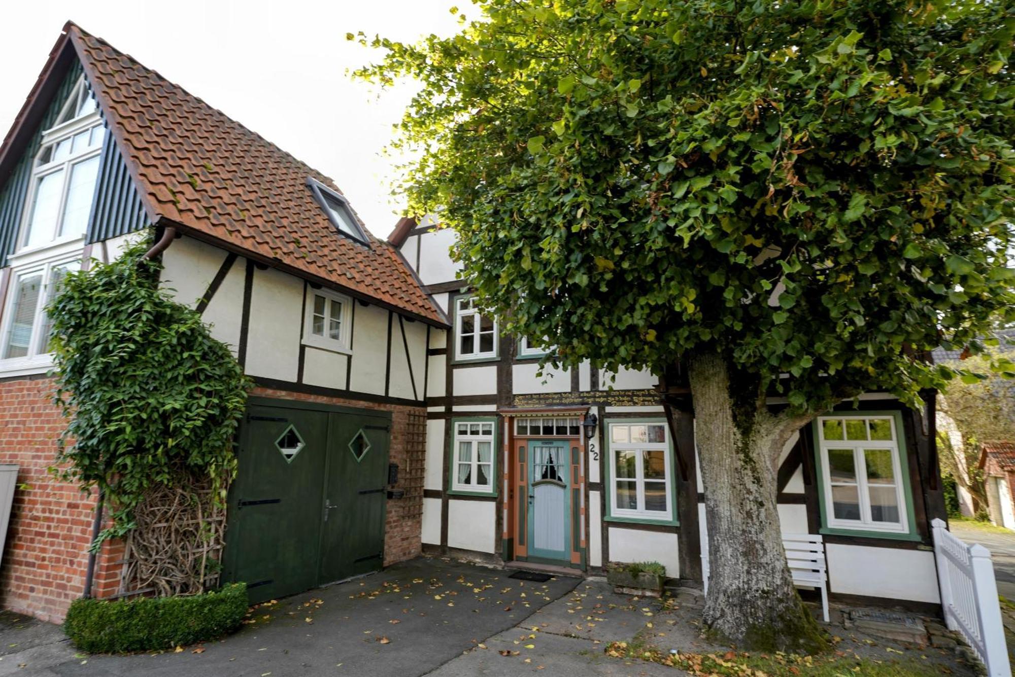Ferienhaus Altes Wirtshaus Lügde Exteriér fotografie